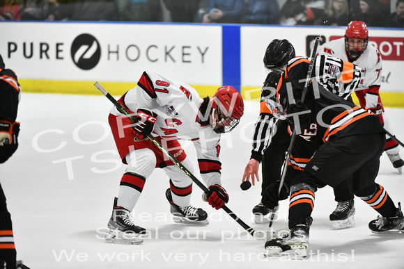 DSC_3778_GM_103_Casco_Bay_Mariners_vs_Carolina_Jr_Hurricanes_Thur_1015AM_NHL1